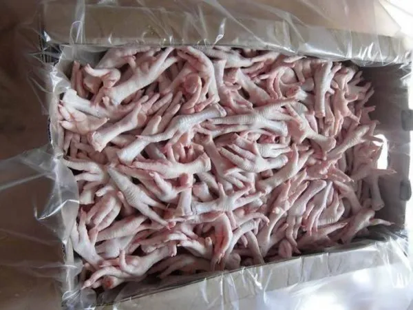 BRAZILIAN FROZEN CHICKEN FEET & PAWS HALAL CERTIFIED