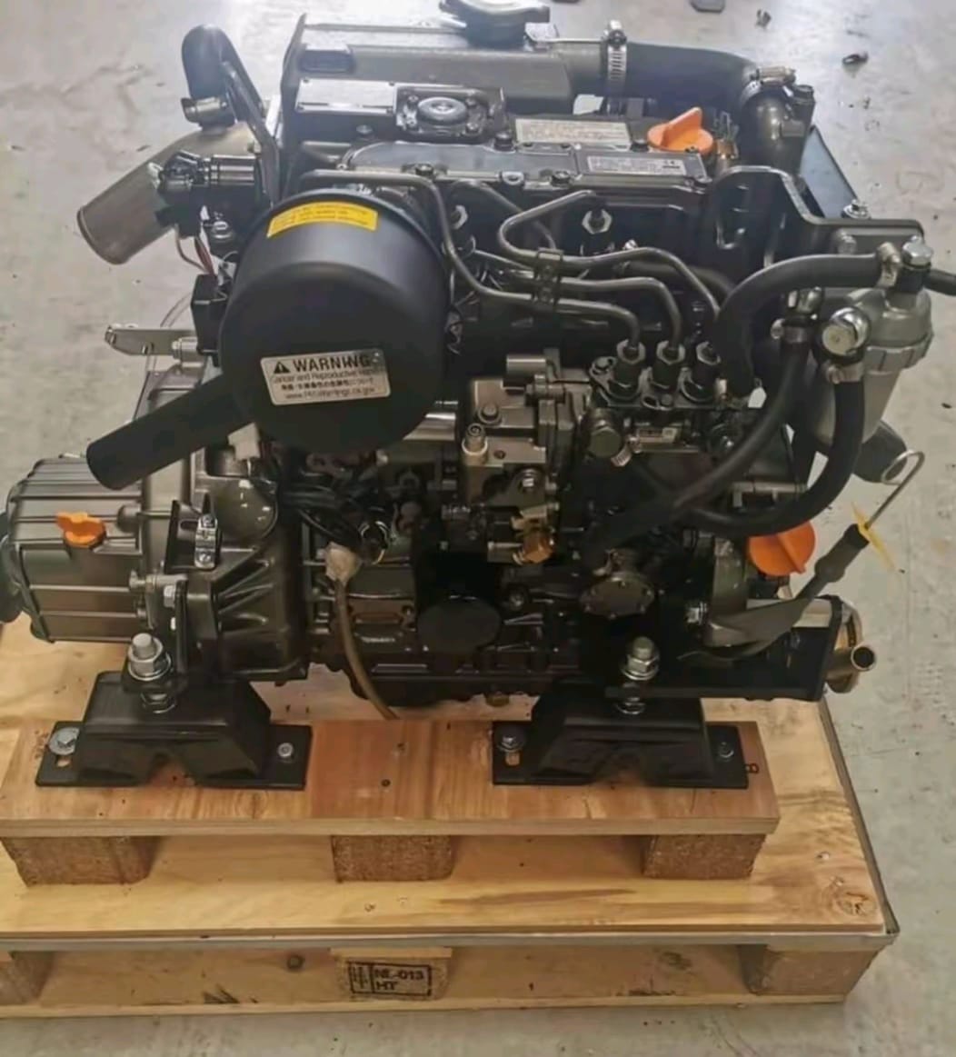 Yanmar 3YM20XSD25 engine